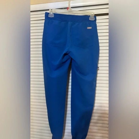 Figs women’s royal blue Zamora jogger scrub pants - Picture 2 of 3